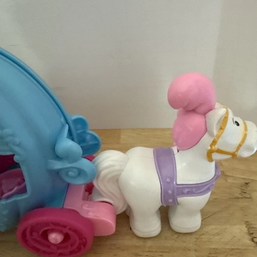 Fisher Price Little People Disney Princess Cinderella Dancing Carriage Prince